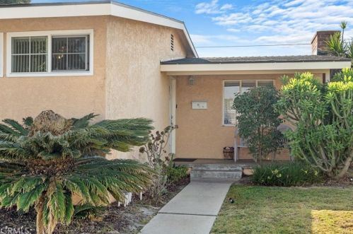 6124 Spring St, Long Beach, CA 90815-1421