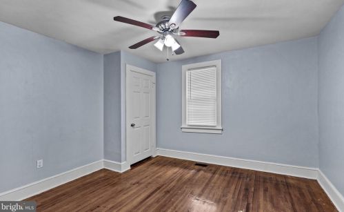 302 Franklin Ave, Beverly NJ  08010-1808 exterior