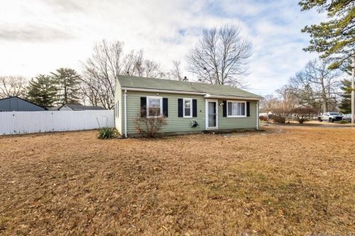 403 Litchfield Dr, Windsor Locks CT  06096-2040 exterior