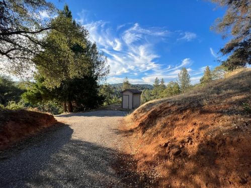 19617 Victoria Dr, Grass Valley CA  95949-9301 exterior
