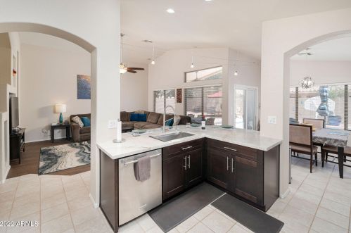 1142 Devon Dr, Gilbert AZ 85233-7826 exterior