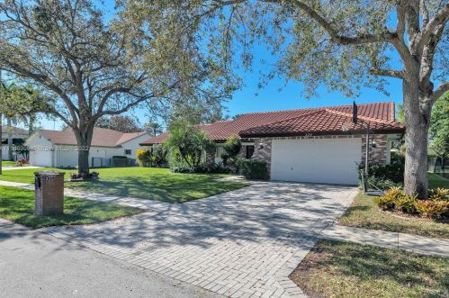 330 195th Ave, Hollywood, FL 33029-3267