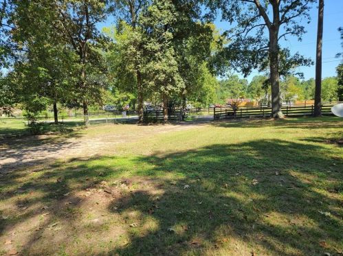 13690 Calhoun Rd, Conroe TX  77302-5722 exterior