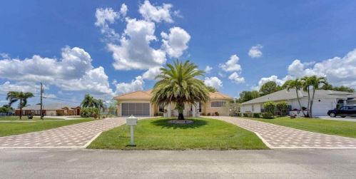 160 Saratoga Ave, Fort Pierce FL  34953-5974 exterior