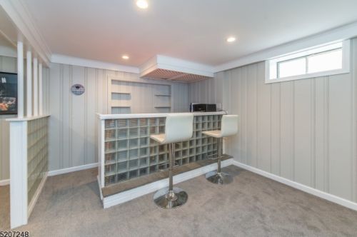 21 Diana Rd, Greystone Park NJ  07950-2104 exterior