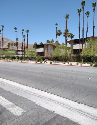 471 Calle El Segundo, Palm Springs CA  92262-7586 exterior