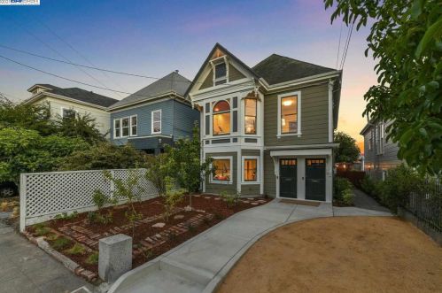 739 59th St, Oakland, CA 94609-1417