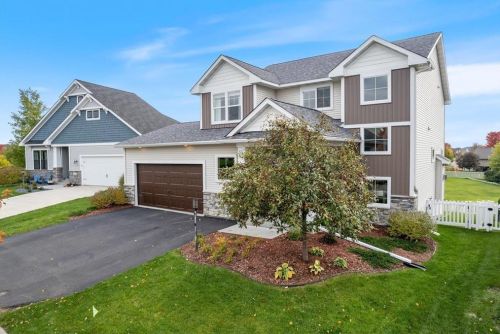 4 Promise Blvd, Hudson WI  54016-8722 exterior
