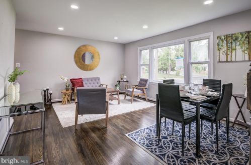 8813 Lagrange St, Lorton VA 22079-1643 exterior