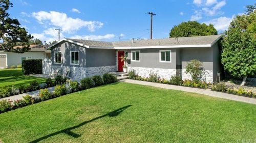 300 Russell Ave, Fullerton, CA 92833-2438
