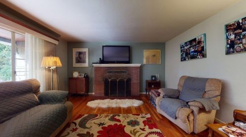 687 Brighton St, Grass Valley, CA 95945-7058