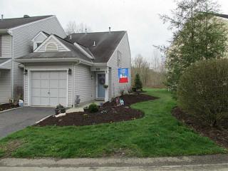 232 Commons Dr, Oakmont, PA 15139-1186