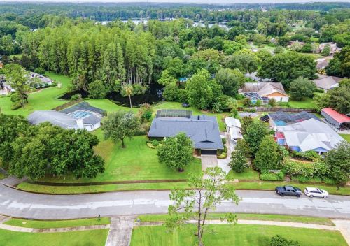 1135 Wisper Run Ct, Lutz FL  33558-5185 exterior