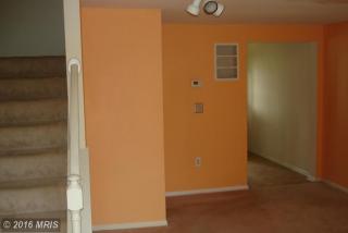 8 Mercer Ct, Dulles, VA 20165-5705