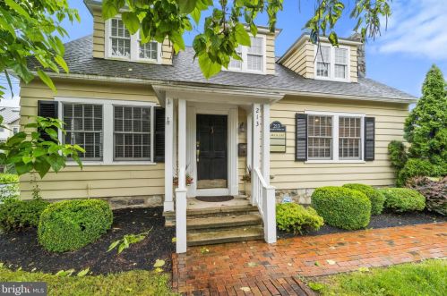 213 Loudoun St, Leesburg, VA 20175-2719