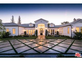 5220 Encino Ave, Van Nuys, CA 91316-2524