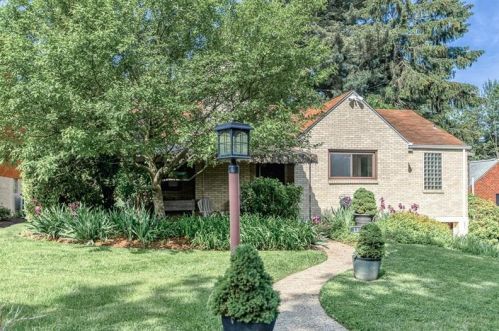 133 Arla Dr, Pittsburgh, PA 15220-2005