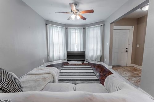 222 Maple Ave, East Orange NJ  07017-4504 exterior