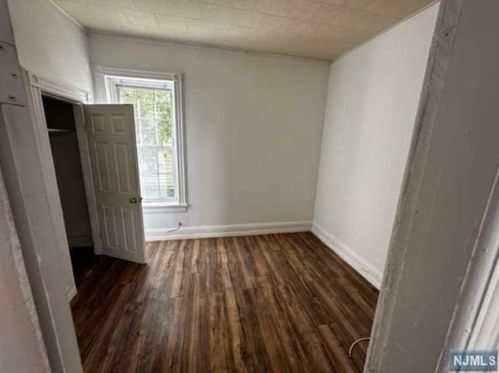 126 Belmont Ave, Paterson NJ  07522-1119 exterior