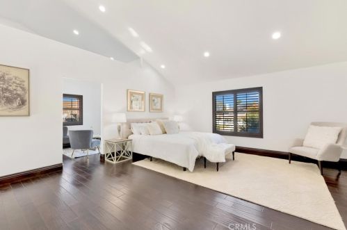 2340 Robinhood Pl, Orange CA  92867-1851 exterior