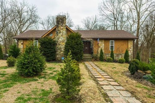 119 Hilltop Dr, Richmond, KY 40475-8554