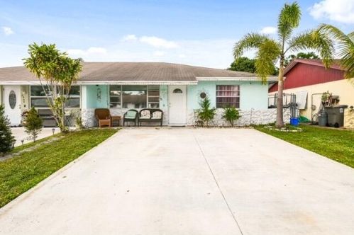 4641 Brady Ln, West Palm Beach, FL 33418-5703