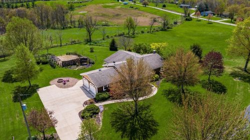 2306 Wesley Chapel Rd, Zanesville OH  43701-9334 exterior