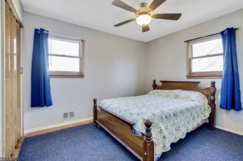 4 Graydon Pl, Roxbury Township NJ  07836-9314 exterior