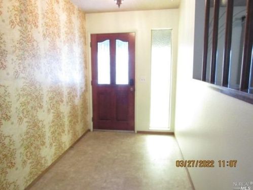 930 Live Oak Ave, Ukiah, CA 95482-3733