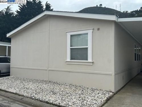 176 Harbor Dr, Daly City CA  94014-2829 exterior