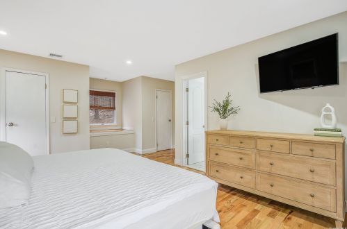 147 Waterside Ave, Northport NY  11768-2154 exterior