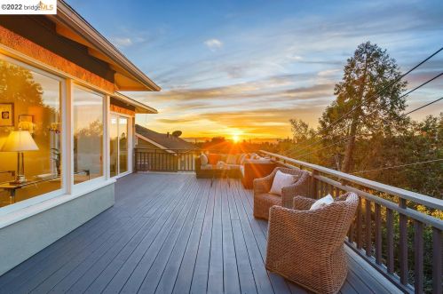 855 Glendome Cir, Oakland CA 94602-1413 exterior