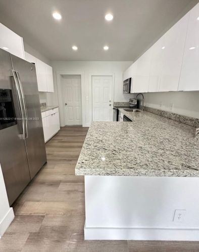 256 25th St, West Palm Beach, FL 33404-4523