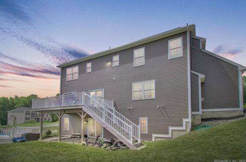 10 Kyle Joseph Ter, Waterbury CT  06712-6801 exterior