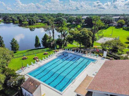 14677 Pine Glen Cir, Lutz FL  33559-3289 exterior