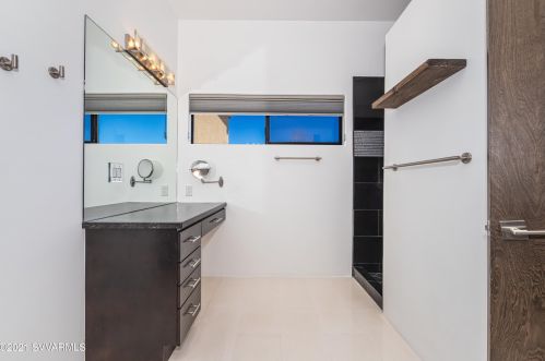 130 Grasshopper Ln, Sedona AZ 86336-4529 exterior