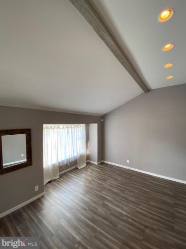 241 Capital Dr, West Deptford NJ  08051-1247 exterior