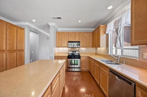 147 Tijeras Crk, Beaumont CA  92223-7308 exterior