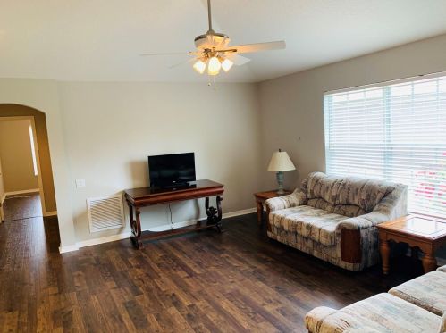 7826 66th Way, Pinellas Park FL  33781-2056 exterior