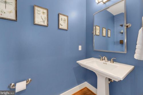 7413 Bethune St, Falls Church VA  22043-1316 exterior