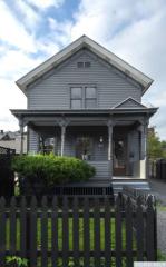65 Green St, Hudson, NY 12534-2329