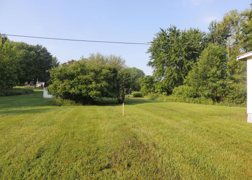 8032 Martinsburg Rd, Mount Vernon OH  43050-9075 exterior