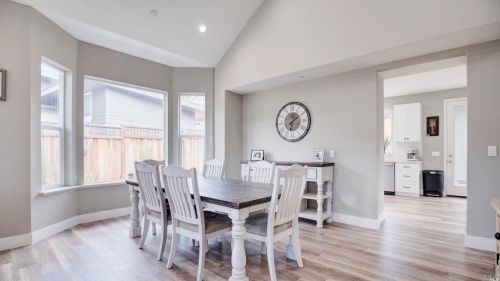 2133 Vintage Cir, Santa Rosa CA  95404-1350 exterior