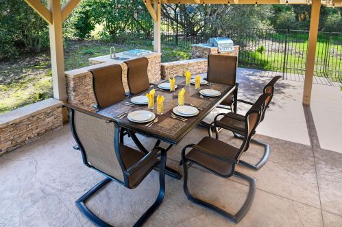 956 Alamo Pintado Rd, Solvang CA  93463-9762 exterior