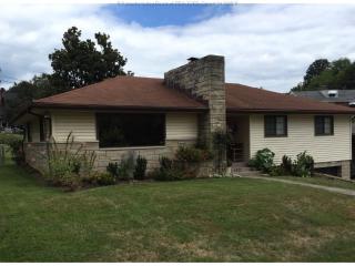 1922 Bona Vista Dr, Charleston, WV 25311-1302