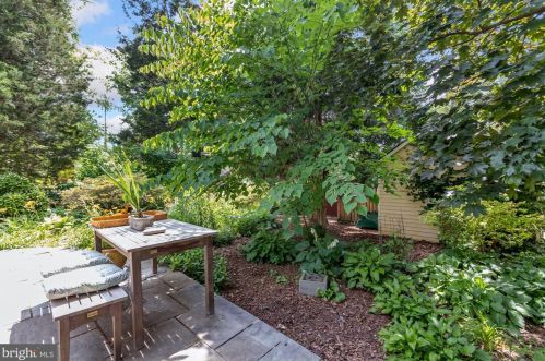 4600 Asbury Pl, Washington DC 20016-4326 exterior