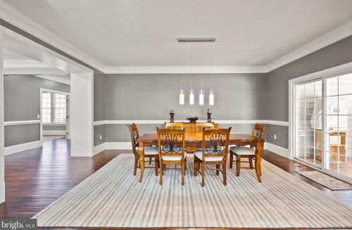 9085 Bristow Woods Ct, Nokesville VA  20181 exterior