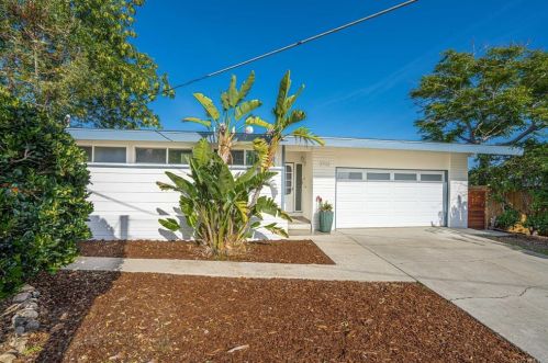 3702 Orion Dr, La Mesa, CA 91941-8028