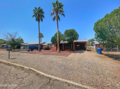 2749 Warren Ave, Tucson, AZ 85719-3139