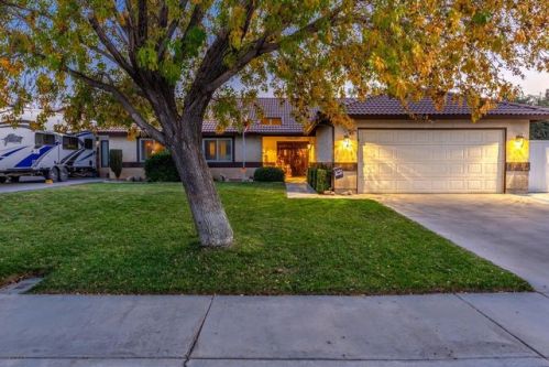 3828 Sago St, Lancaster, CA 93536-6216